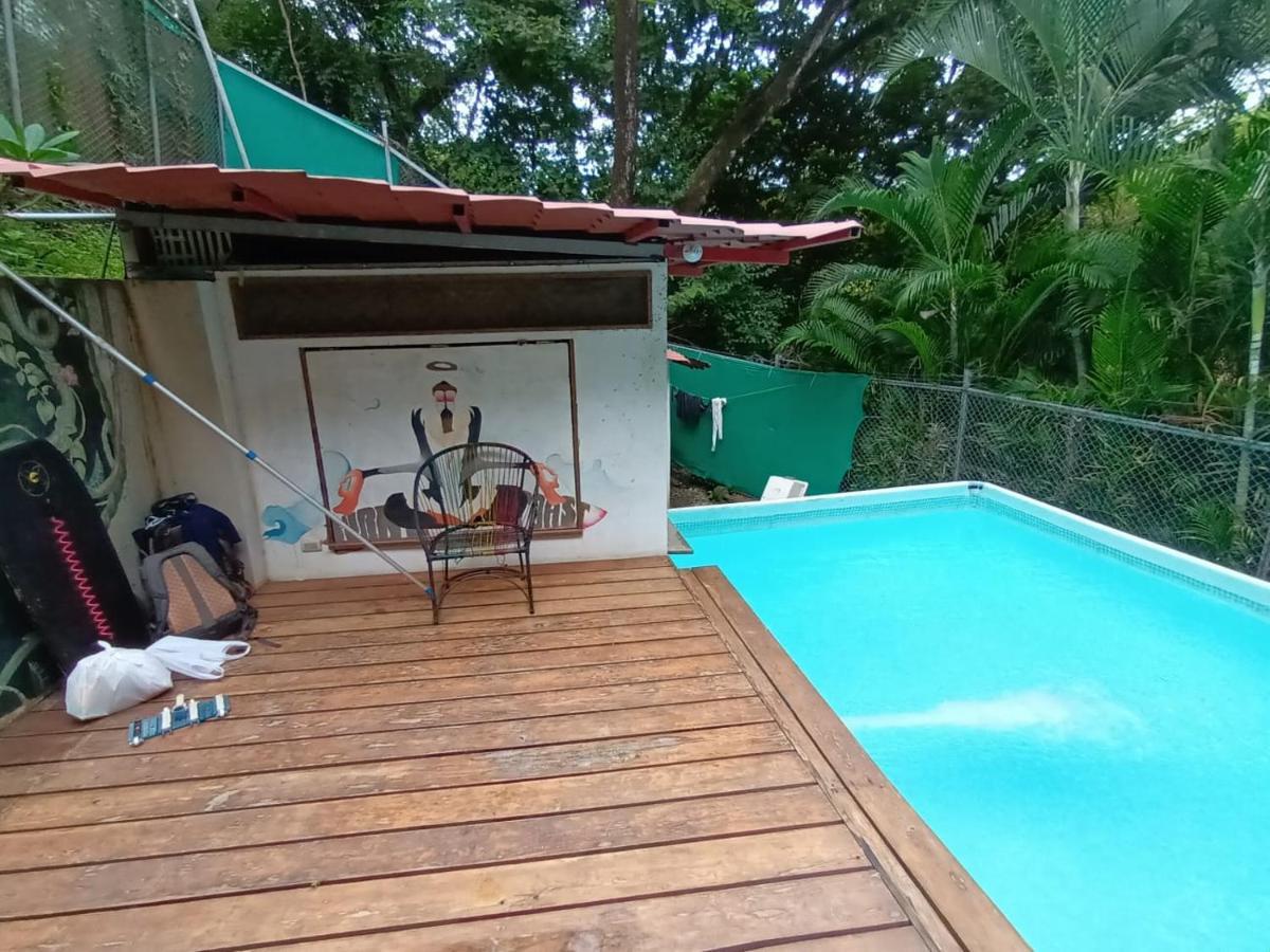 Отель Burnt Toast Surfcamp Носара Экстерьер фото