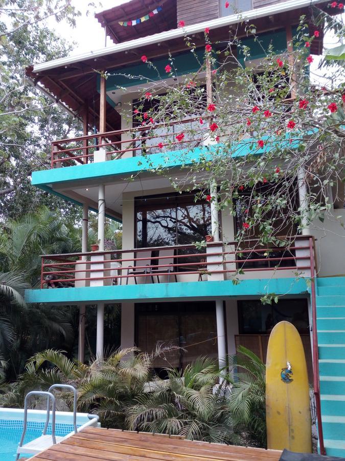 Отель Burnt Toast Surfcamp Носара Экстерьер фото